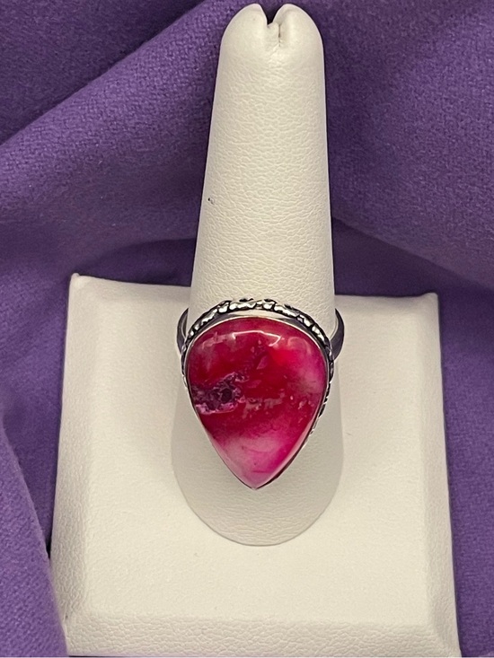Jewelry - Vintage NWOT .925 SS Pink Agate statement ring size 9 …. 6.84 g